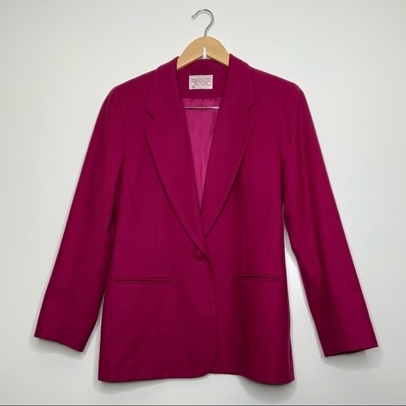 Pendleton Jackets & Blazers - PENDLETON 100% wool blazer.Petite. dark pink.